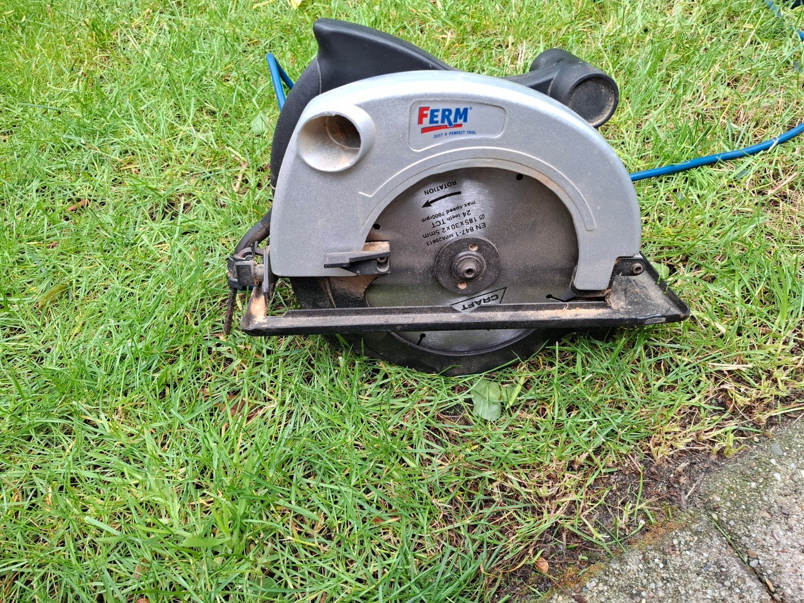 FERM Cirkelzaag FKS-185 - T.E.A.B, Doe-het-zelf en Verbouw, Gereedschap | Zaagmachines, Ophalen, Gebruikt, Cirkelzaag, 70 mm of meer