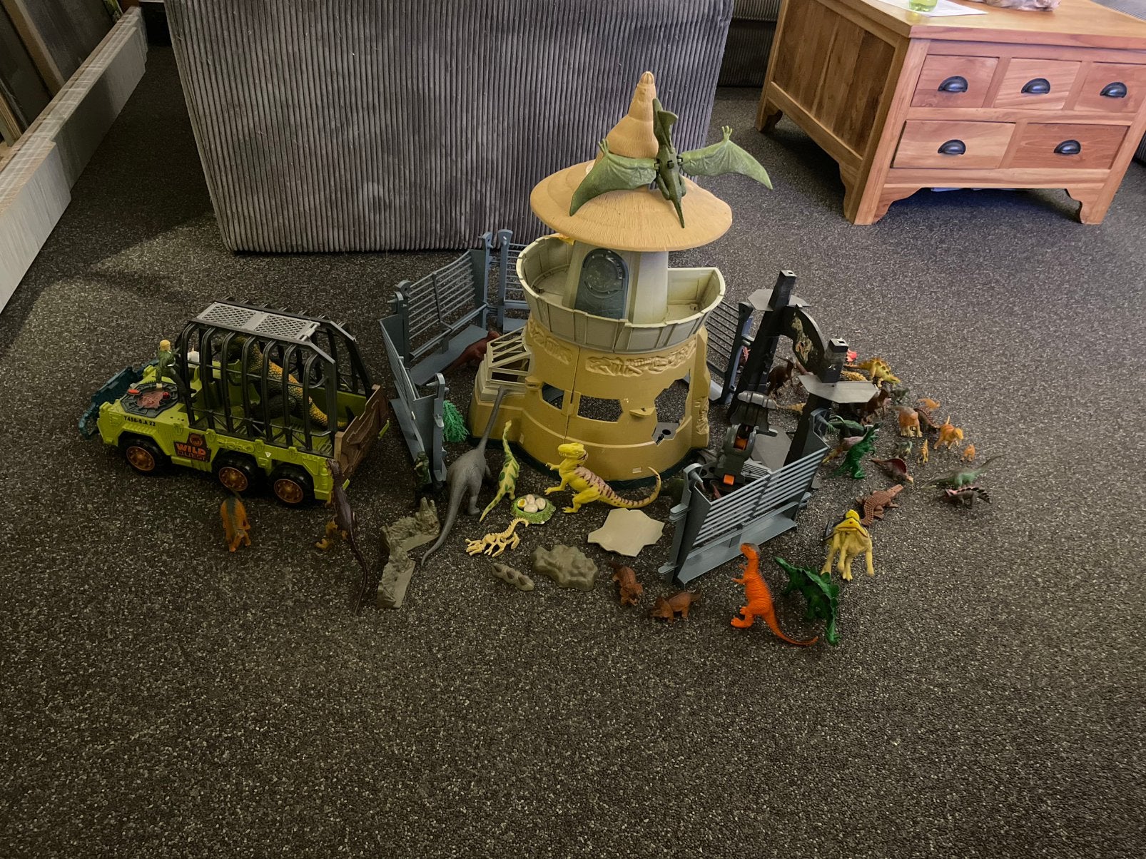 Vintage Jurassic Park Kenner 1993 Command compound en dino’s, Verzamelen, Ophalen of Verzenden, Gebruikt