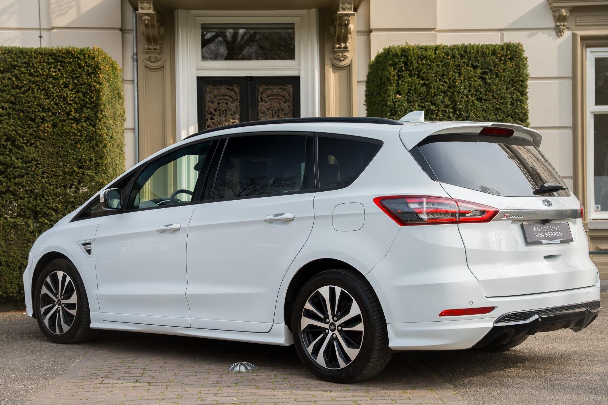 Ford S-Max 2.5 FHEV ST-Line 7p. TREKHAAK | ADAPTIVE | MEMORY, Auto's, Dealer onderhouden, Parkeersensor, Gebruikt, 7 stoelen