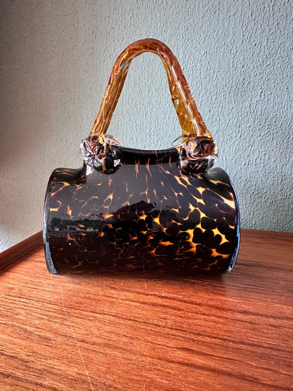Glazen vaas - handtas. Murano style., Ophalen, Zo goed als nieuw