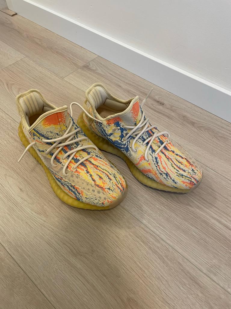 Adidas Yeezy Boost 350 V2 MX Oat - Maat 44, Kleding | Heren, Ophalen of Verzenden, Gedragen, Overige kleuren, Sneakers of Gympen