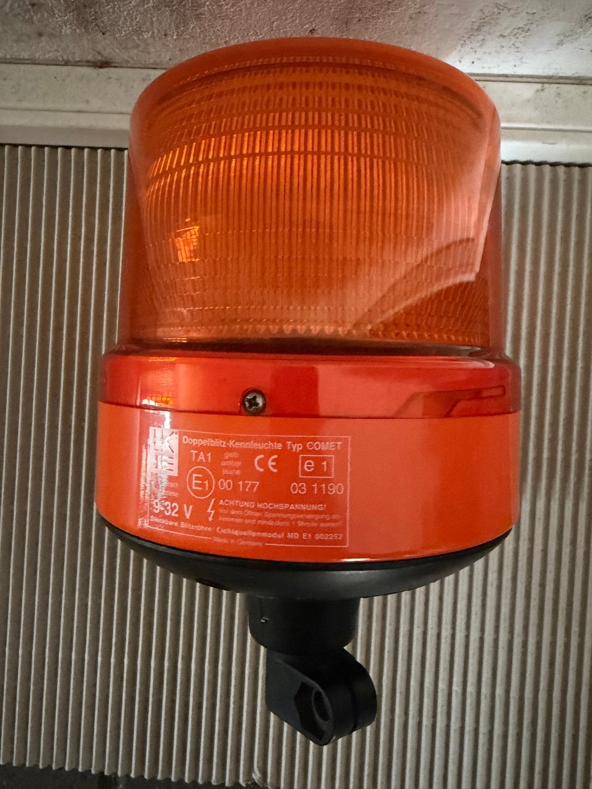 Hänsch Comet Zwaailamp Zwaailicht Flitslamp 9-32V, Auto-onderdelen, Ophalen of Verzenden, Gebruikt, Universele onderdelen