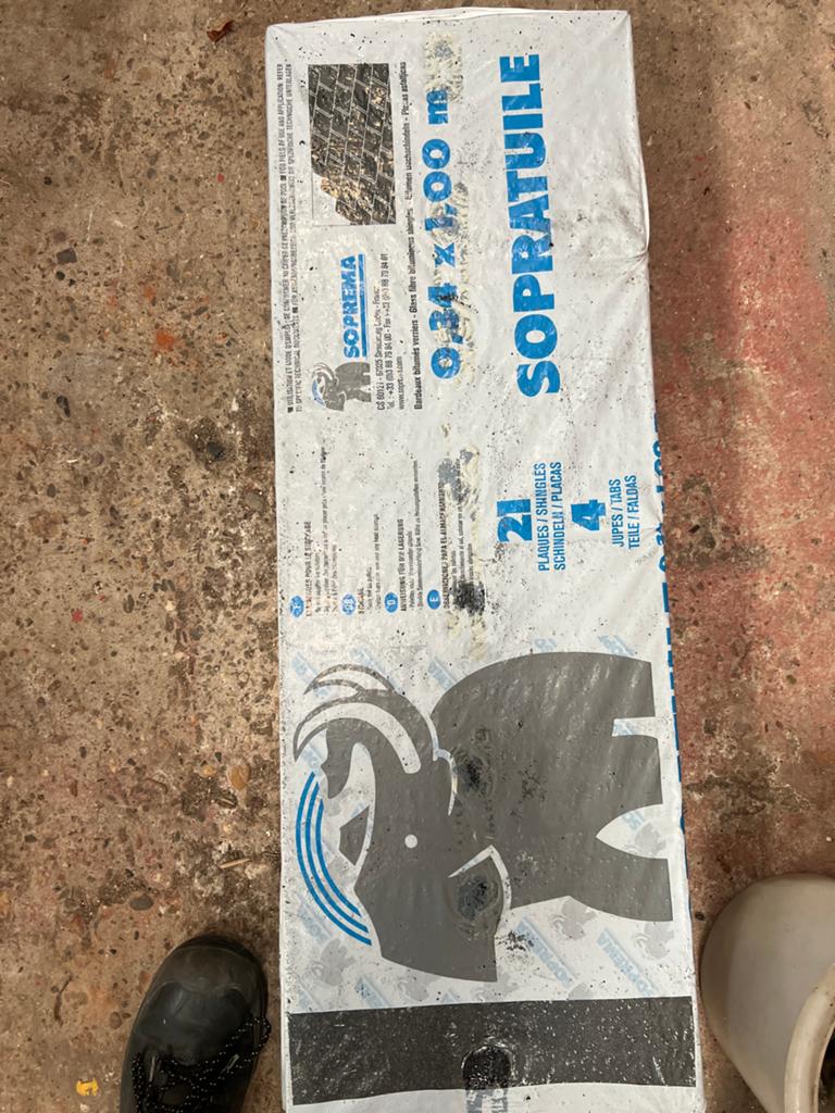 Soprema zwarte shingles - Dakbedekking, Ophalen, Overige materialen, 10 tot 15 m², Zwart