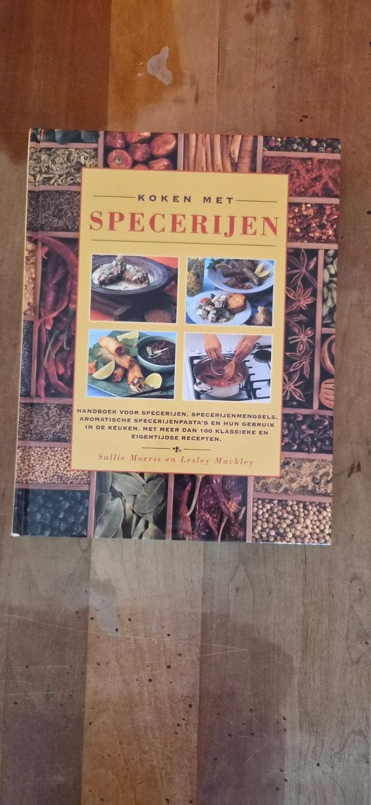 Koken met Specerijen - Handboek en Recepten, Gelezen, Ophalen of Verzenden, Overige gebieden, Voorgerechten en Soepen
