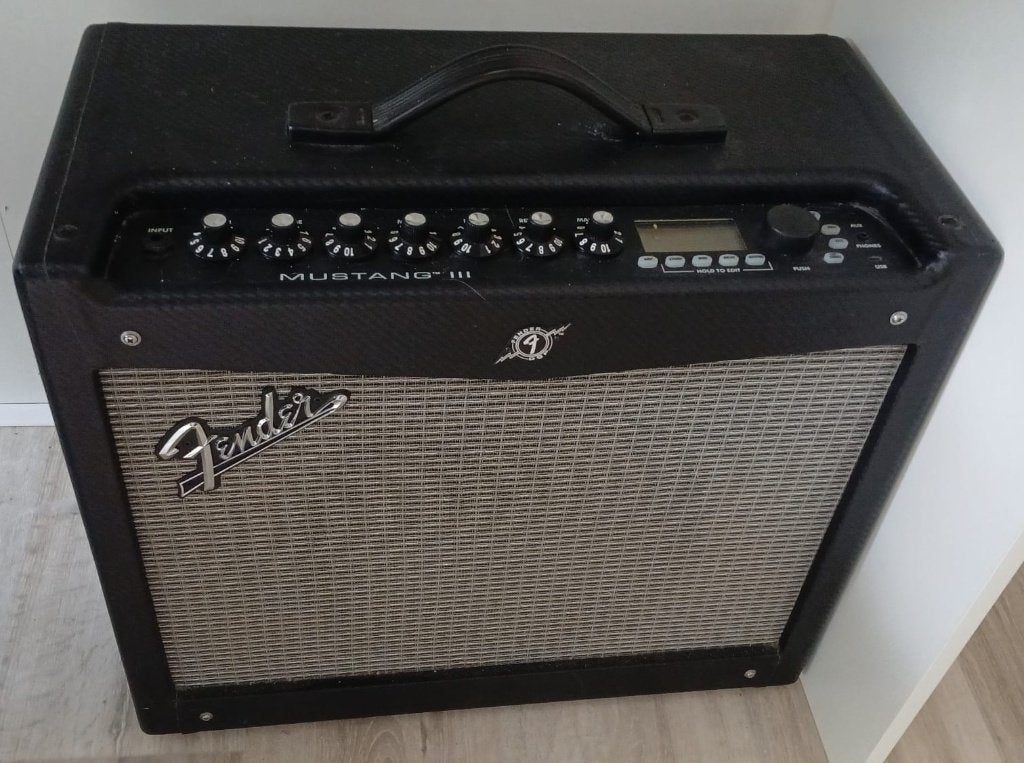 FENDER MUSTANG III modelling amp 100 watt, Ophalen, Gebruikt, Gitaar, 100 watt of meer