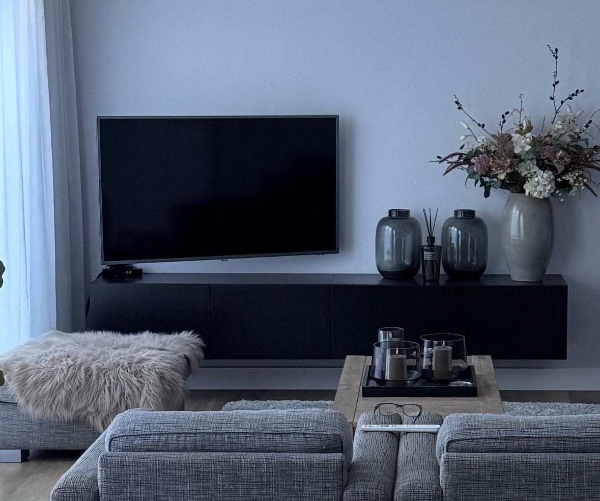 Zwevend tv-meubel van IKEA, 2 stuks met 4 deurtjes, Ophalen, Gebruikt, 150 tot 200 cm, 25 tot 50 cm