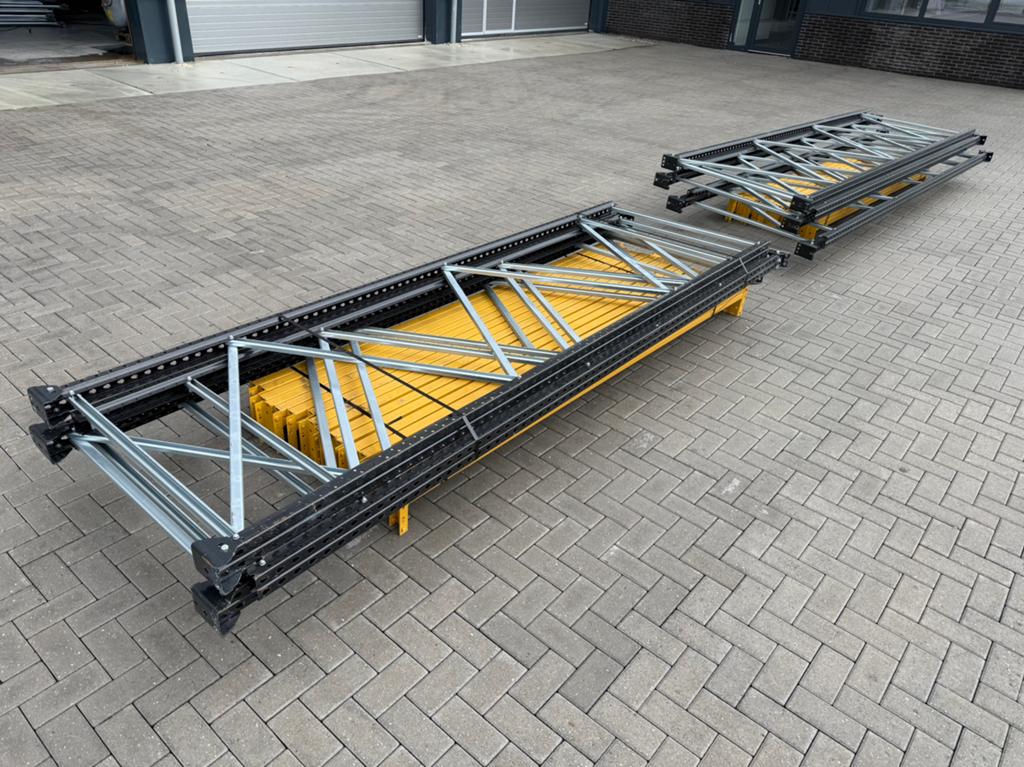 Ruim 50 meter Magazijn merk Polypal liggers 2700mm legborden, Ophalen of Verzenden, -, -, -