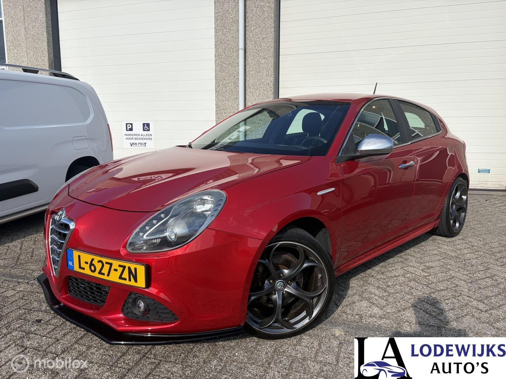 Alfa Romeo Giulietta 1.4 T Distinctive, Euro 5, 4 cilinders, Bedrijf, Geïmporteerd