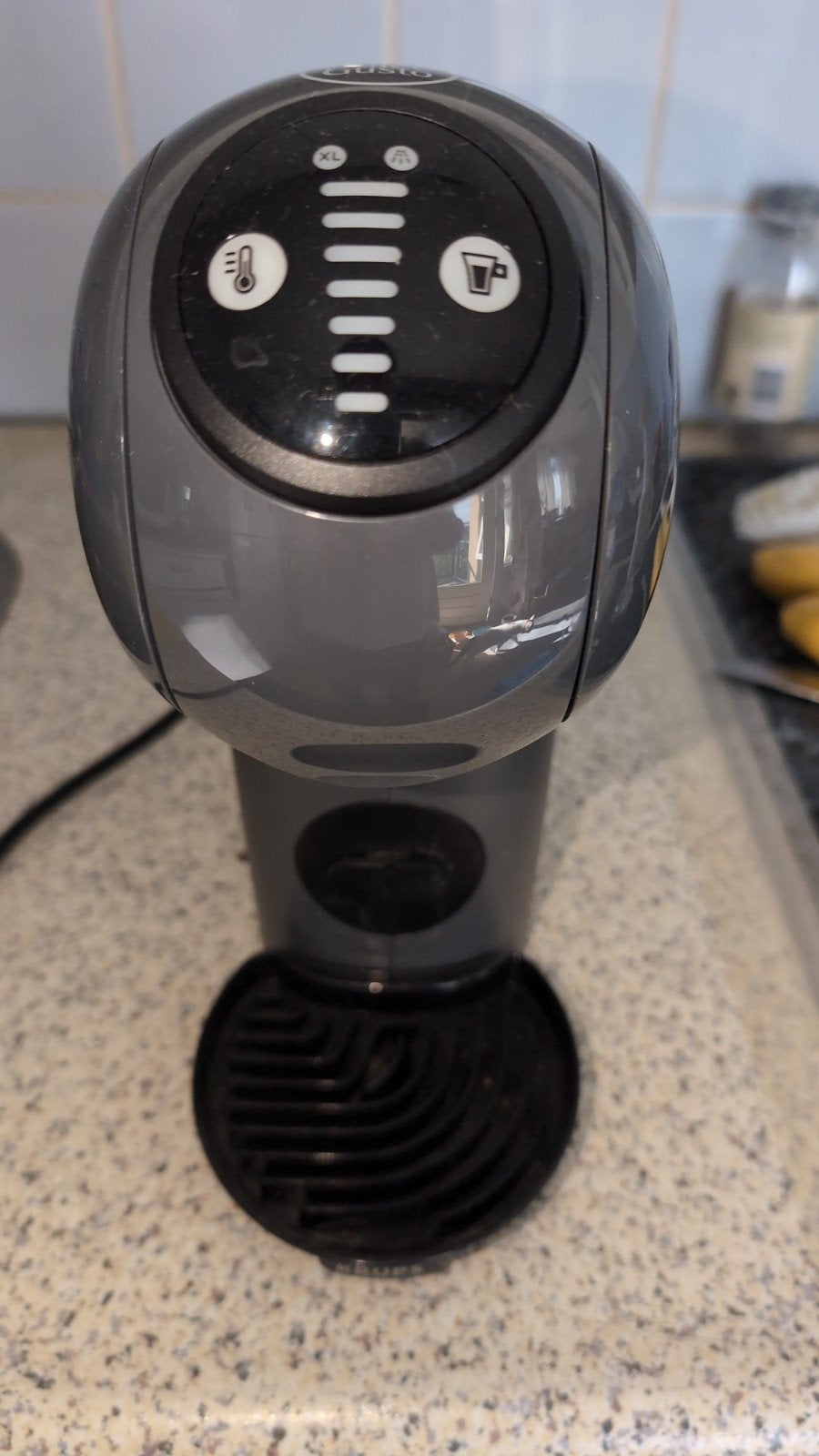 Nescafé Dolce Gusto Genio S Plus koffiezetapparaat, Ophalen, Koffiepads en cups, Gebruikt, Koffiemachine