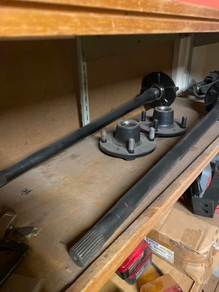 MGB Steekassen met  hubs voor ombouw spaak naar gewone velg, Ophalen of Verzenden, Gebruikt, MG