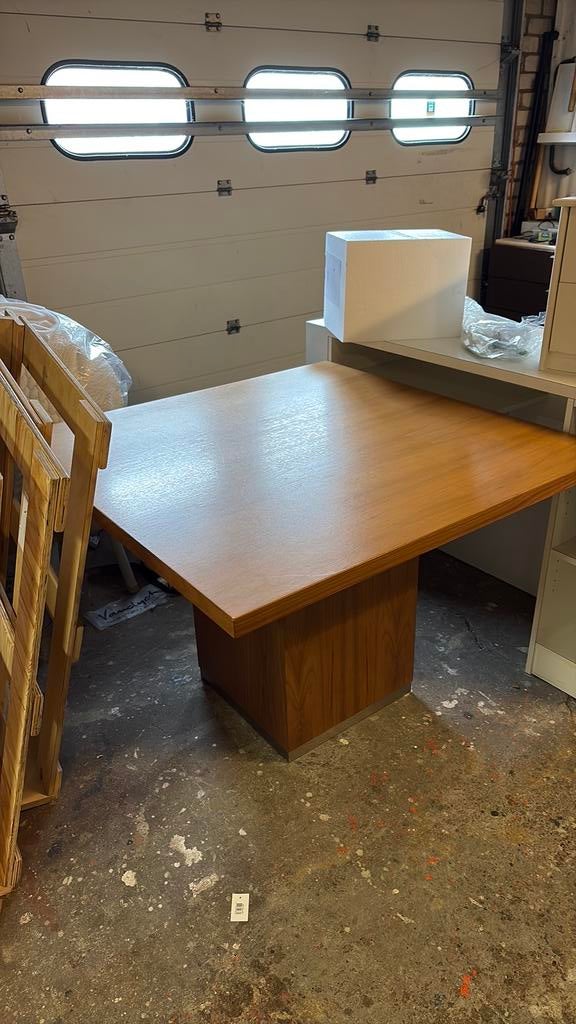 vierkante tafel 110x110, Ophalen, Zo goed als nieuw
