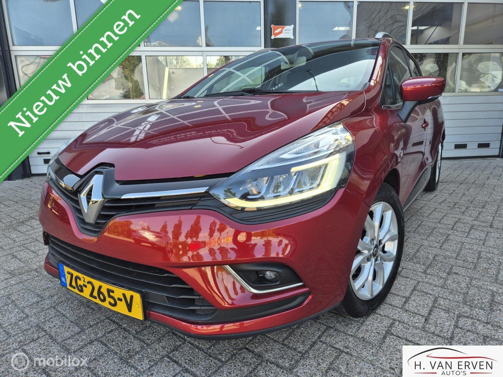 Renault Clio Estate Intens 53000KM NAP! DEALERONDERHOUDEN, Voorwielaandrijving, 898 cc, Euro 6, 1098 kg