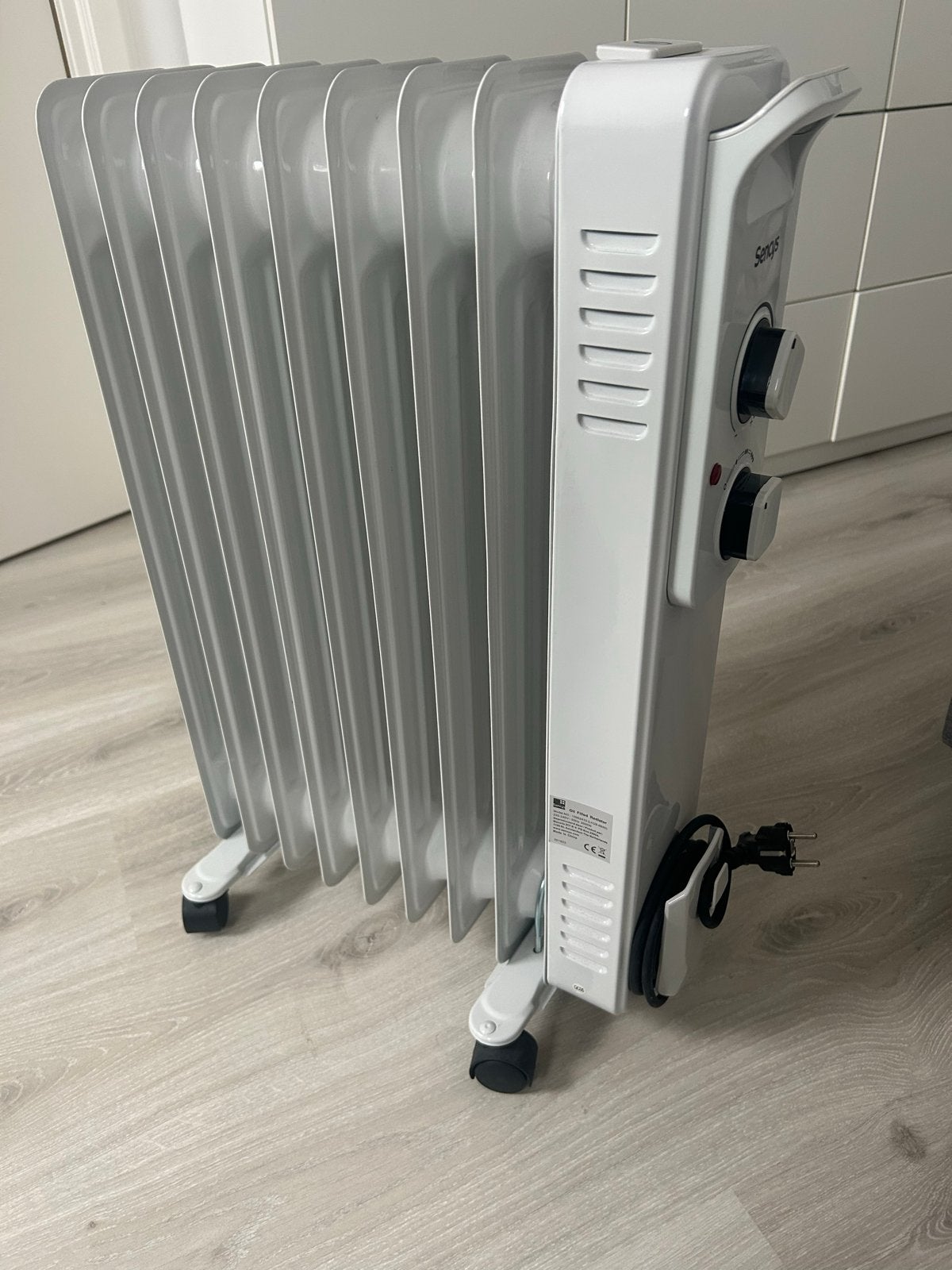 Sencys Oliegevulde Radiator - 2000W, Ophalen, Radiator, Minder dan 60 cm, Zo goed als nieuw