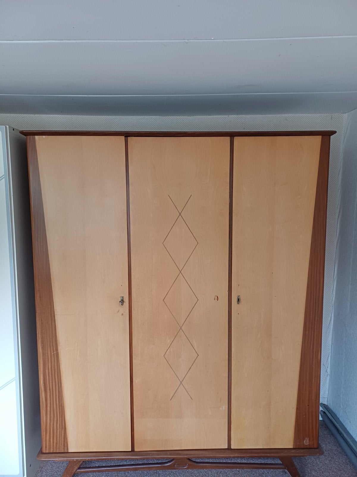 Fantastische Vintage kledingkast, Antiek en Kunst, Antiek | Meubels | Kasten, Ophalen