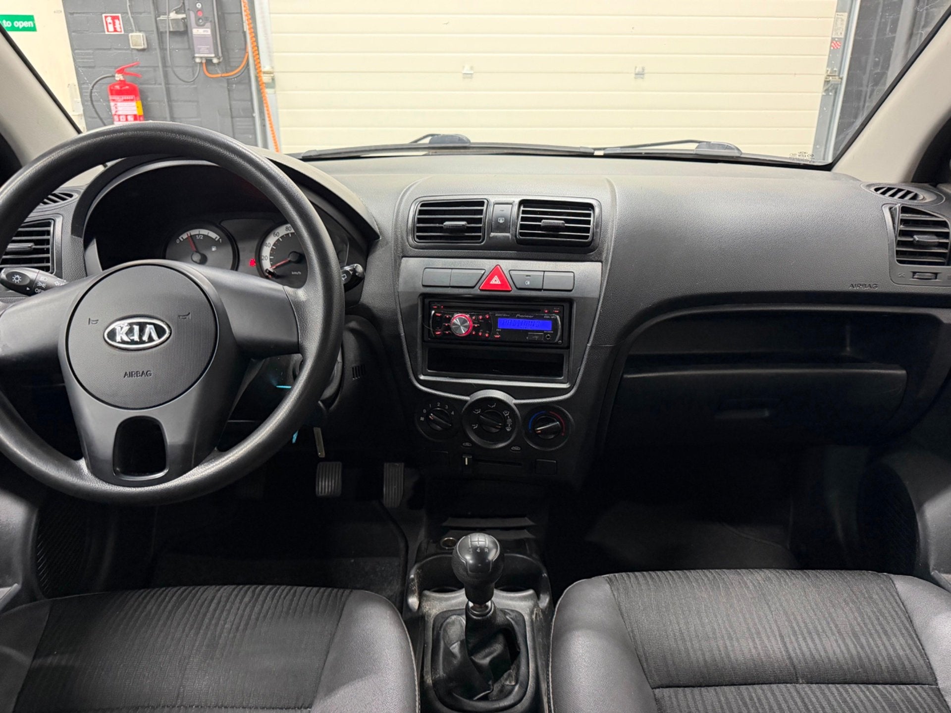 Foto 9 van Kia Picanto 1.0 X-pect Nap/5Drs/APK 22-09-2027!