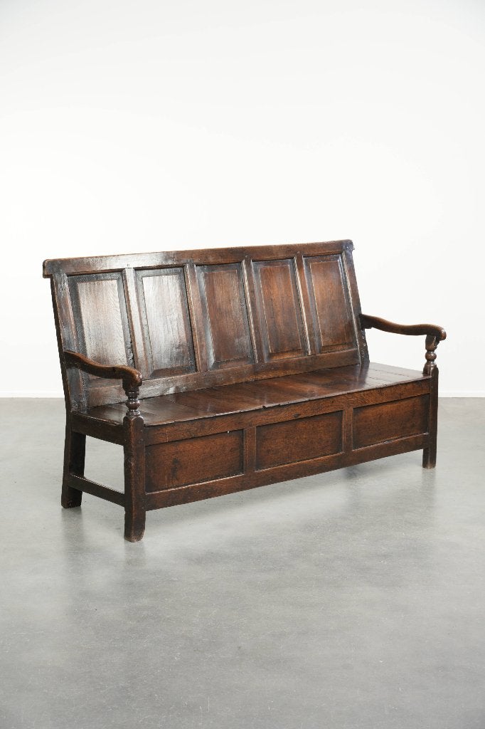 Antieke Engelse houten bank/ halbank uit begin 18e eeuw, Antiek en Kunst, Antiek | Meubels | Stoelen en Banken, Ophalen