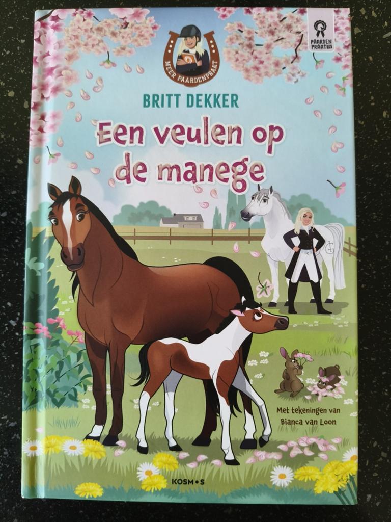 Britt Dekker - Een veulen op de manege (Paardenpraat), Fictie algemeen, Ophalen of Verzenden, Zo goed als nieuw, Britt Dekker