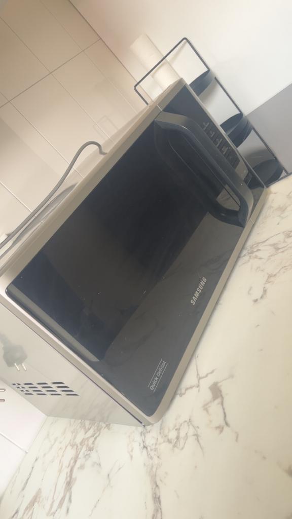 SAMSUNG MS23K3513AS/EN Magnetron800w, Ophalen, Combimagnetron, Grill, Zo goed als nieuw