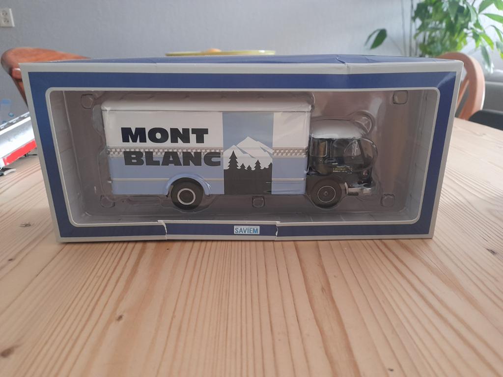 SAVIEM lait Mont Blanc, Hobby en Vrije tijd, Modelauto's | 1:43, Ophalen of Verzenden, Nieuw, Tractor of Landbouw