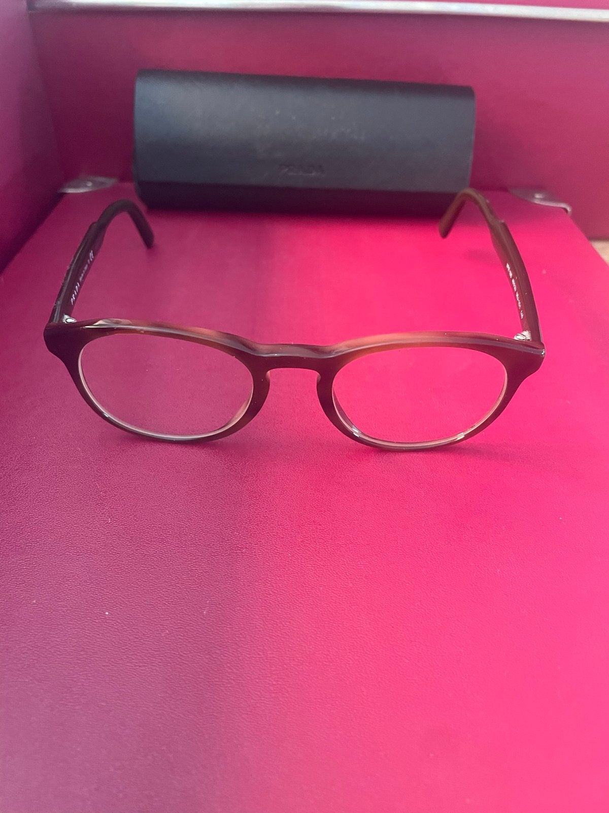 Prada Bril - Bruin Montuur met Zwarte Poten, Ophalen of Verzenden, Zo goed als nieuw, Bril, Prada