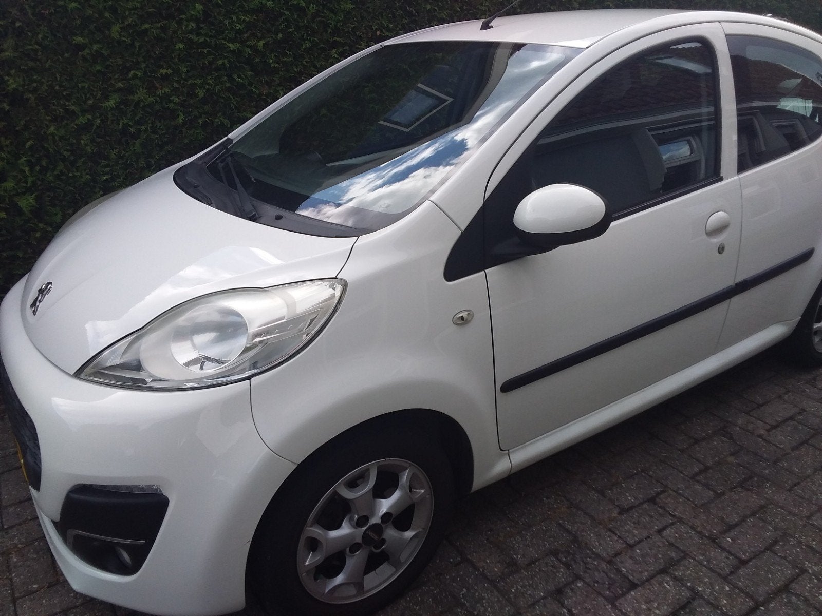 Peugeot 107 1.0 12V 5DR 2012 AIRCO, Voorwielaandrijving, 4 stoelen, Origineel Nederlands, Handgeschakeld