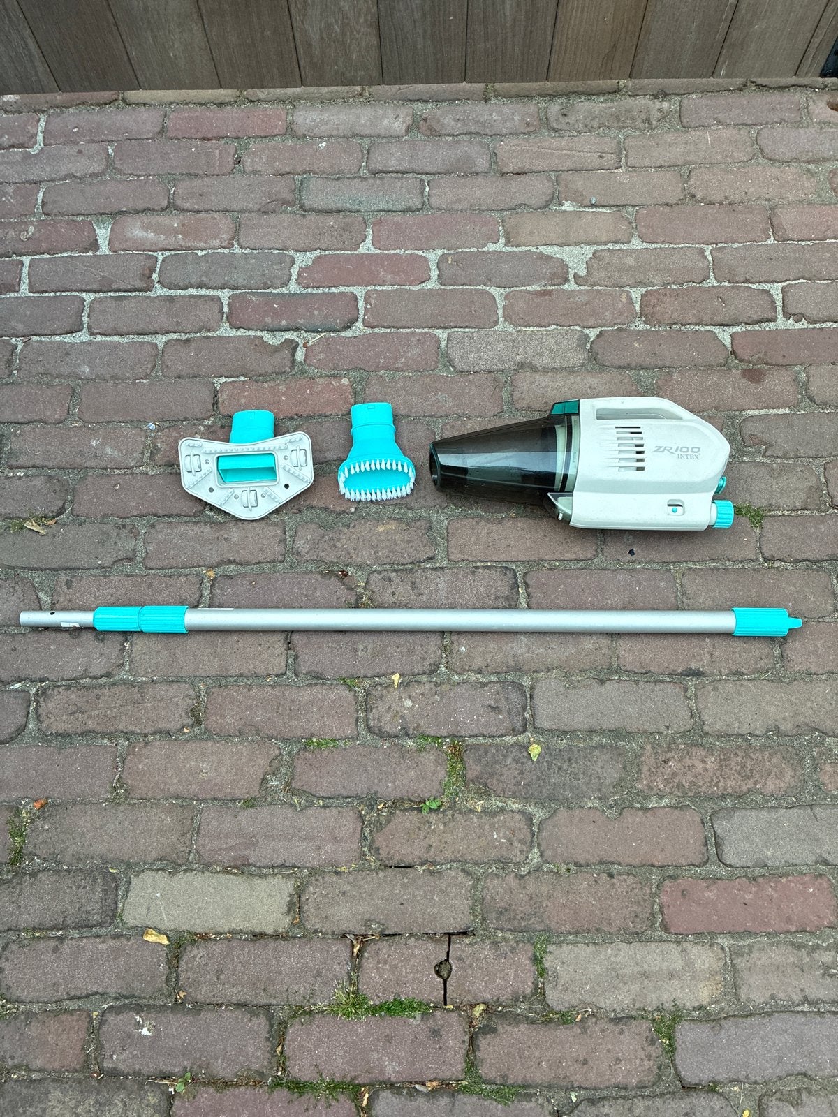 ZR100 Intex zwembad stofzuiger, zonder laadkabel, Overige merken, Draadloos, Ophalen of Verzenden, Zo goed als nieuw