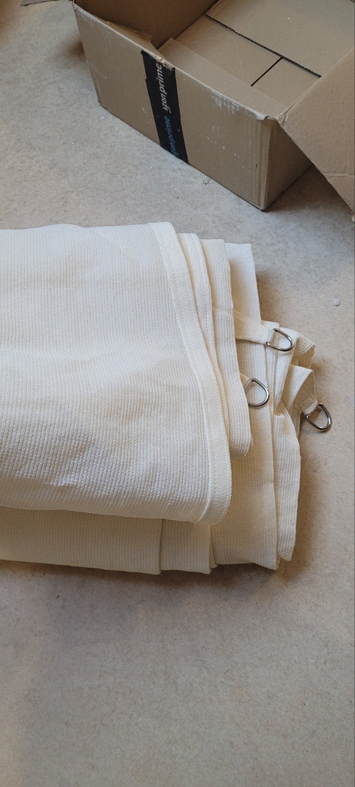 Creme schaduwdoek 4.50 x 3.50 m, Ophalen