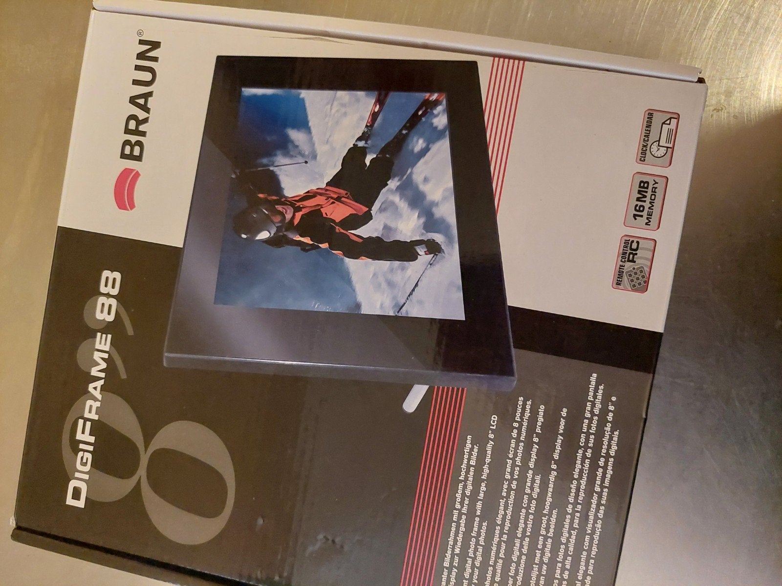 Braun DigiFrame 88 Digitale Fotolijst - 8 inch LCD, Nieuw, Ophalen of Verzenden, Minder dan 1 GB, Afstandsbediening