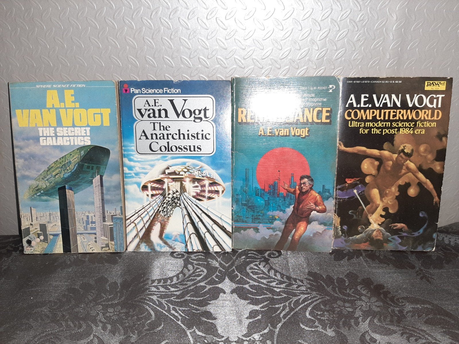 4x A.E. van Vogt Sciencefiction Boeken Collectie, Ophalen of Verzenden, Gelezen