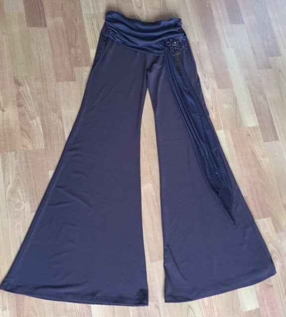 US tregging, broek, paars met bloem, nieuw, flared, zomer, Kleding | Dames, Paars, Nieuw, Ophalen of Verzenden, Maat 36 (S)