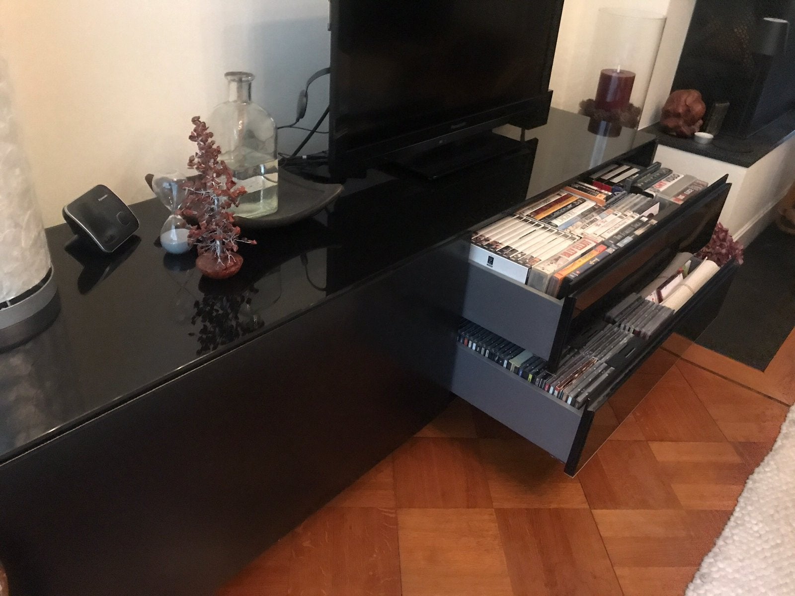 Zwart tv meubel, zwevend of staand., Ophalen, Gebruikt, Overige materialen, 150 tot 200 cm