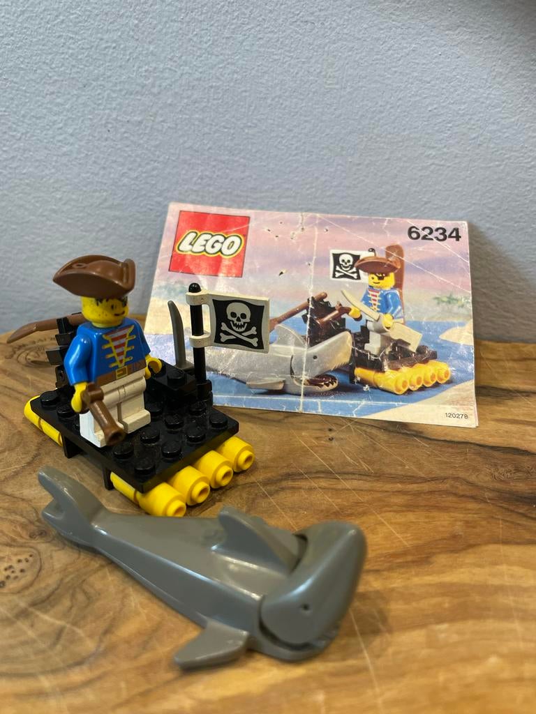 Retro LEGO Pirates 6234: Reizende Piraat met Haai, Gebruikt, Lego, Complete set, Inclusief instructies