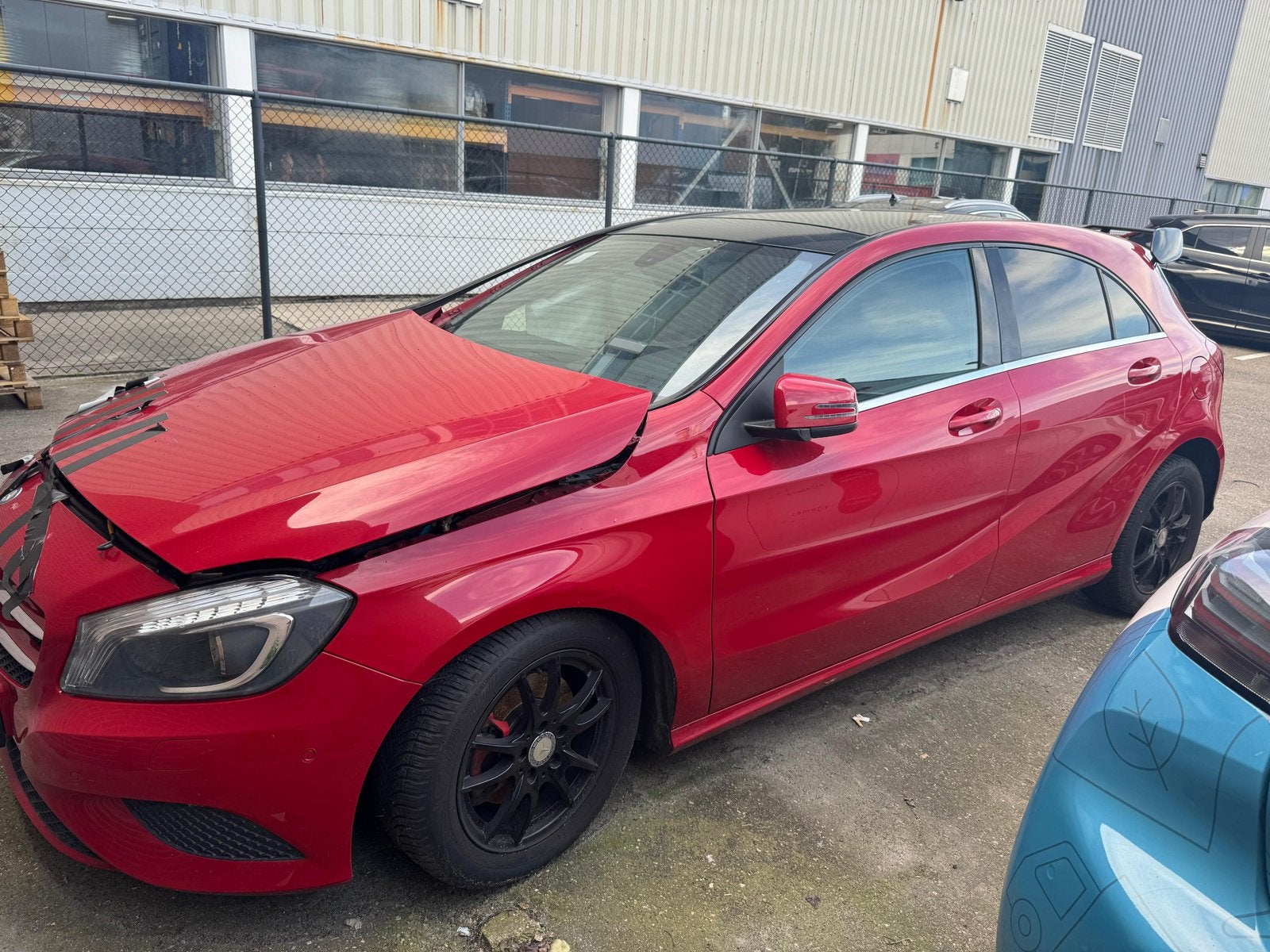 Mercedes-Benz A-Klasse A180 km125d 1.6 Blue Aut7 2013 Rood, Auto-onderdelen, Ophalen of Verzenden