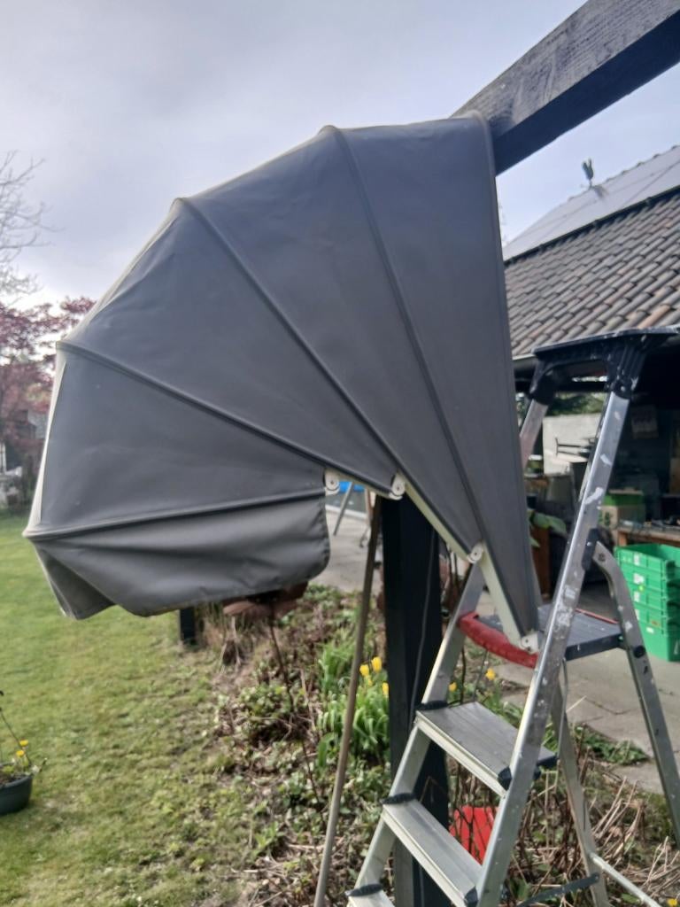 Aluminium markies, pet model, Tuin en Terras, Zonneschermen, Zo goed als nieuw, Knikarmscherm, 150 tot 300 cm, Ophalen