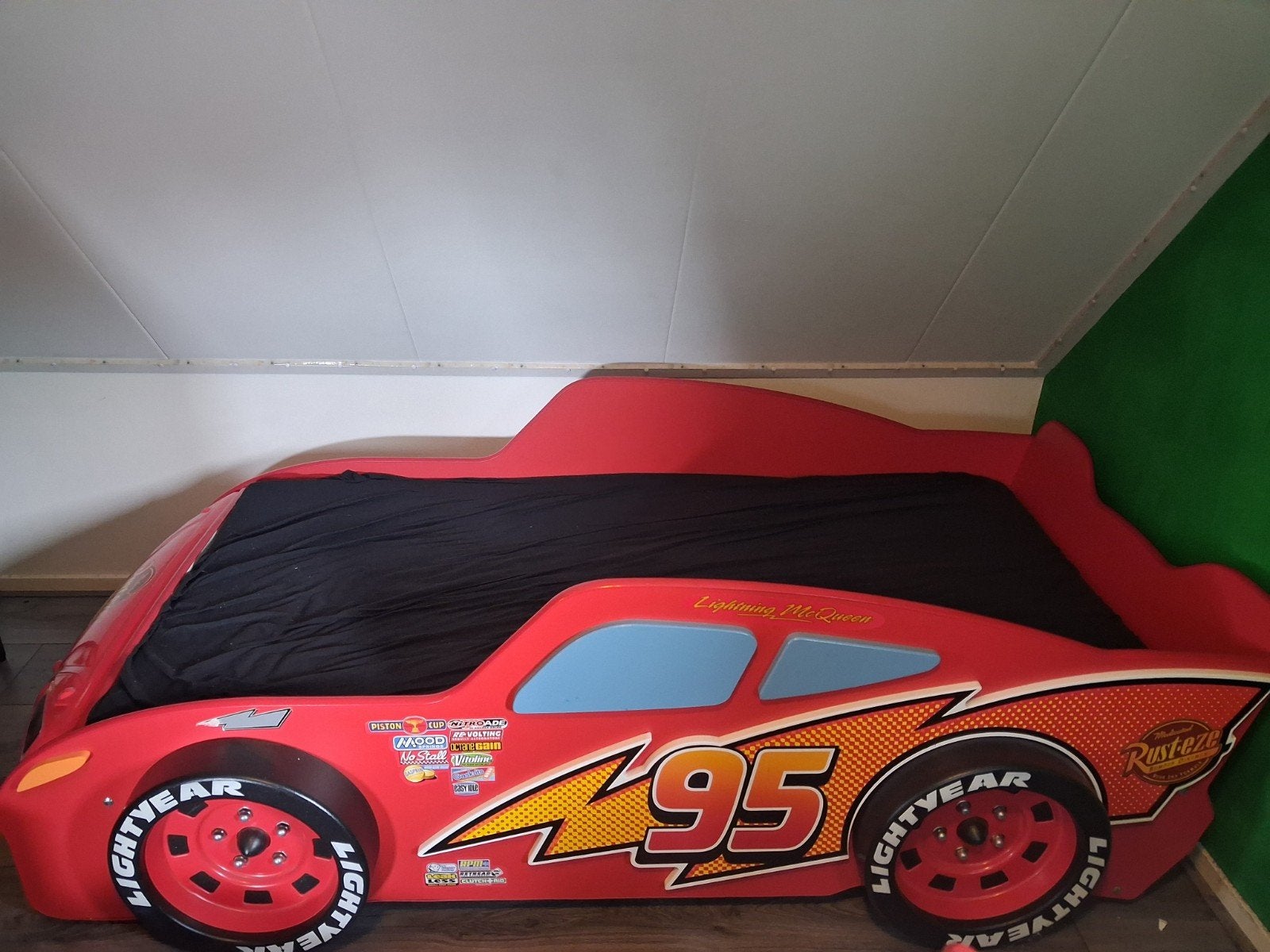 Cars Bliksem McQueen Kinderbed - Zo goed als nieuw, 85 tot 100 cm, Gebruikt, 160 tot 180 cm, Ophalen