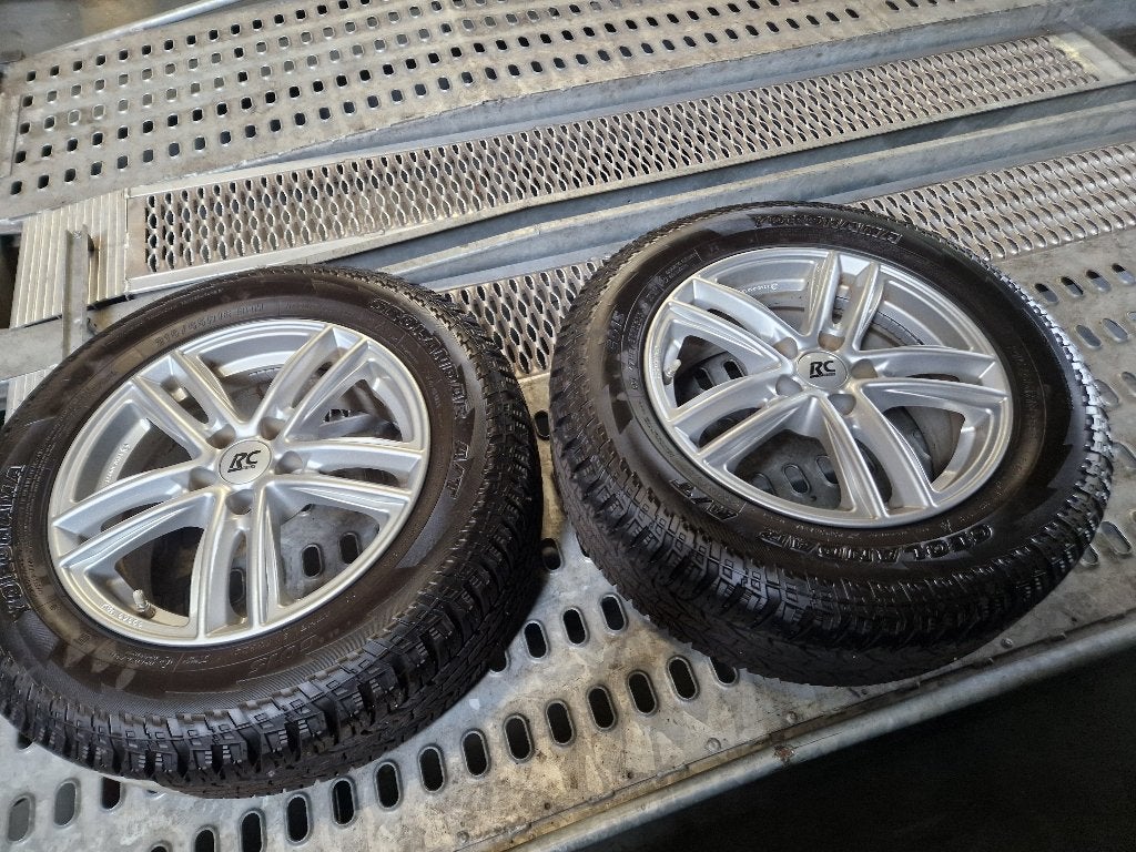 Foto 3 van 16-inch RC-Design RC27 4 stuks velgen incl. A/T banden