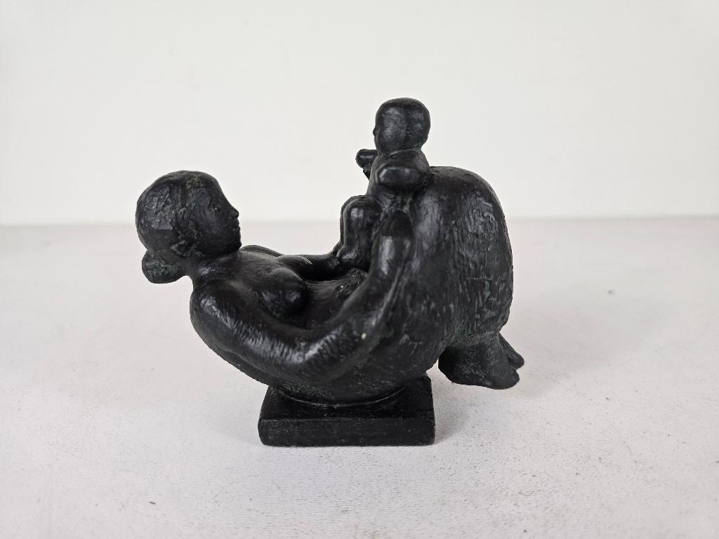 Beeld 'Geborgen begin', Frank Letterie, polystone, Nederland, Ophalen of Verzenden