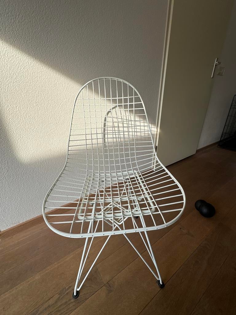 Witte metalen draadstoel - Modern design, Wit, Ophalen of Verzenden, Zo goed als nieuw, Metaal