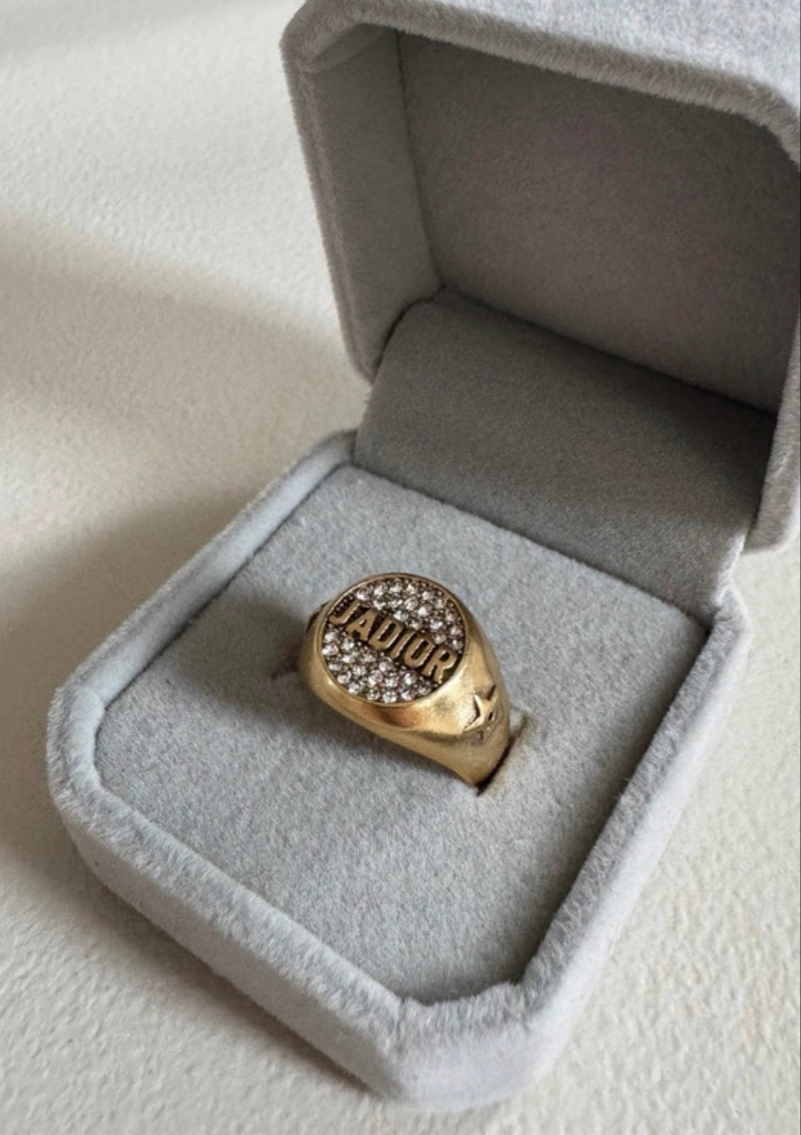 J'adore ring met doosje - Maat 6, Sieraden, Tassen en Uiterlijk, Ringen, Overige materialen, Gebruikt, Ophalen of Verzenden, Kleiner dan 17