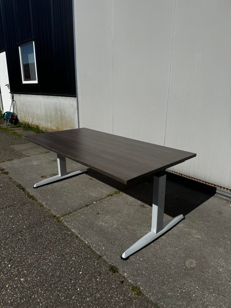 Grote Werktafel / Bureau| Donker hout | Industrieel, Huis en Inrichting, Bureaus, Zo goed als nieuw, Ophalen