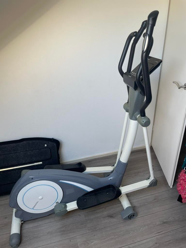 Crosstrainer helaas zonder stekker, Sport en Fitness, Fitnessapparatuur, Ophalen, Gebruikt, Crosstrainer