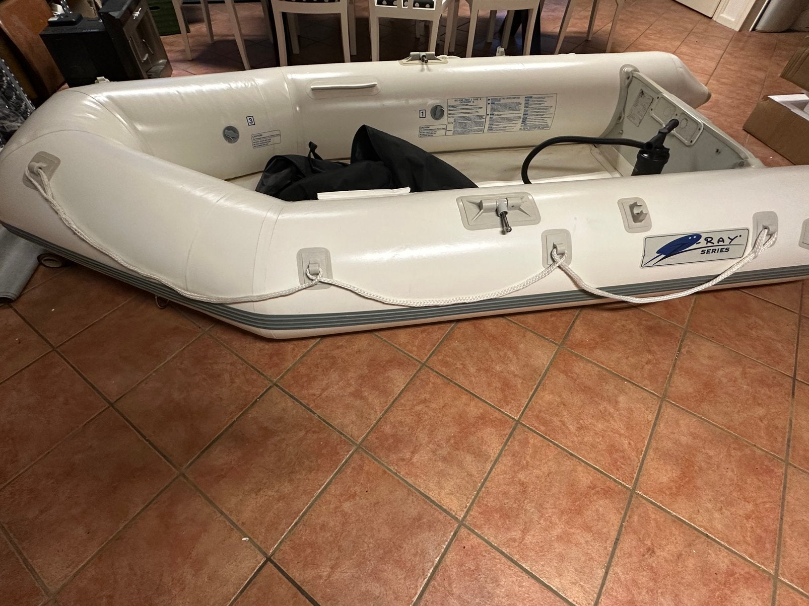 Rubberboot z-ray 400 3.10 lang yamaha 4 pk, Ophalen, Zo goed als nieuw