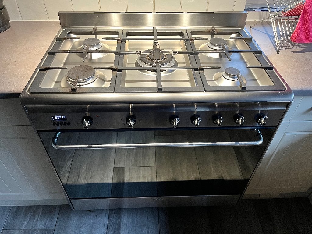 SMEG fornuis 90 cm, Ophalen, Gebruikt, Overige kleuren, 50 tot 100 cm