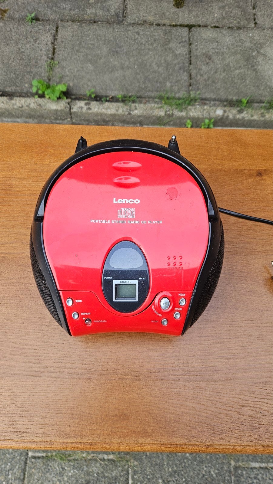 Lenco SCD-24 Draagbare Stereo Radio CD Speler Rood, Ophalen of Verzenden, Gebruikt, Overige merken, Draagbaar
