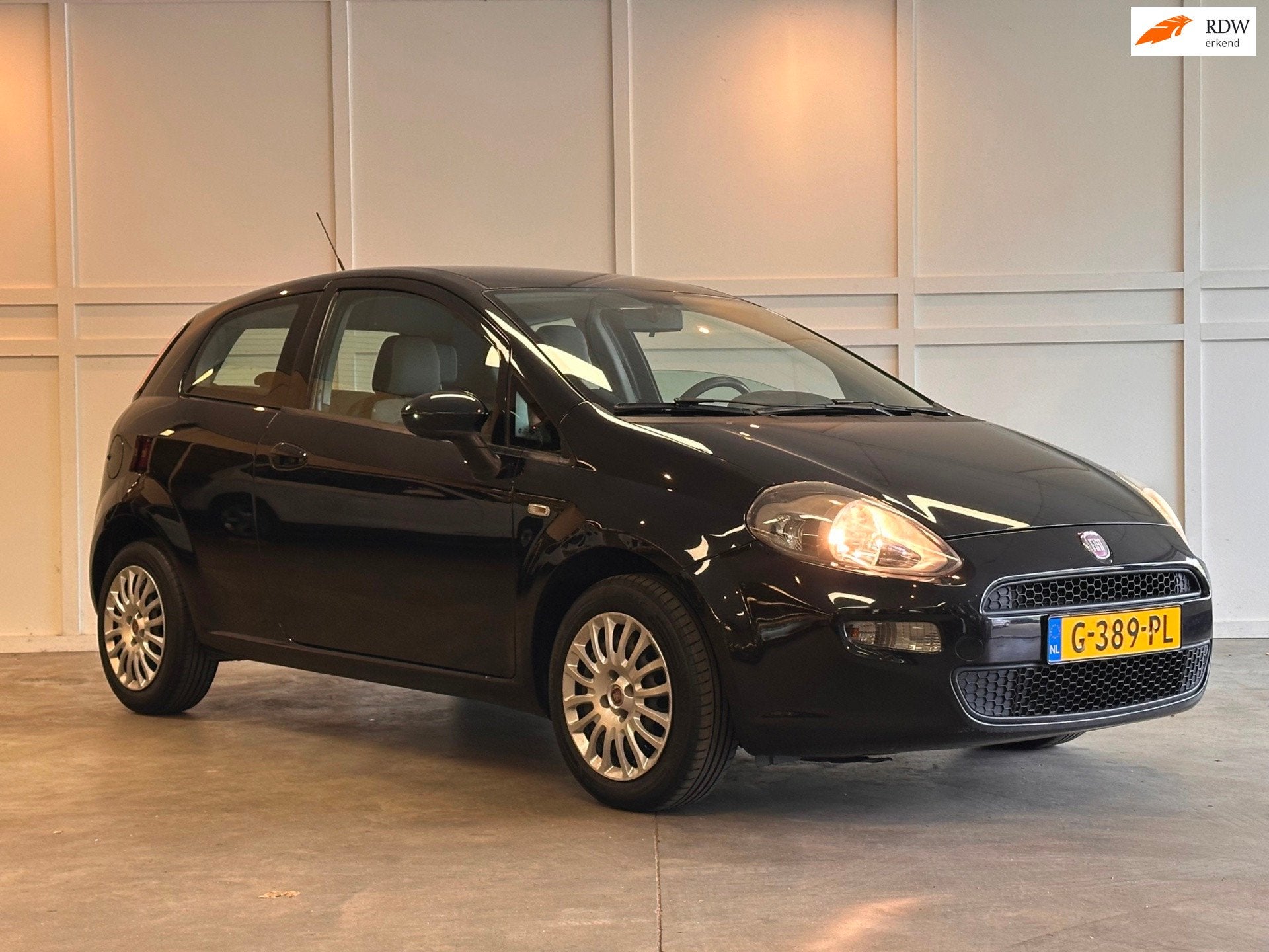 Fiat Punto Evo 1.2 Pop / 2013 / Airco / Nieuwe APK, Auto's, Fiat, Voorwielaandrijving, Euro 5, Stof, 1242 cc