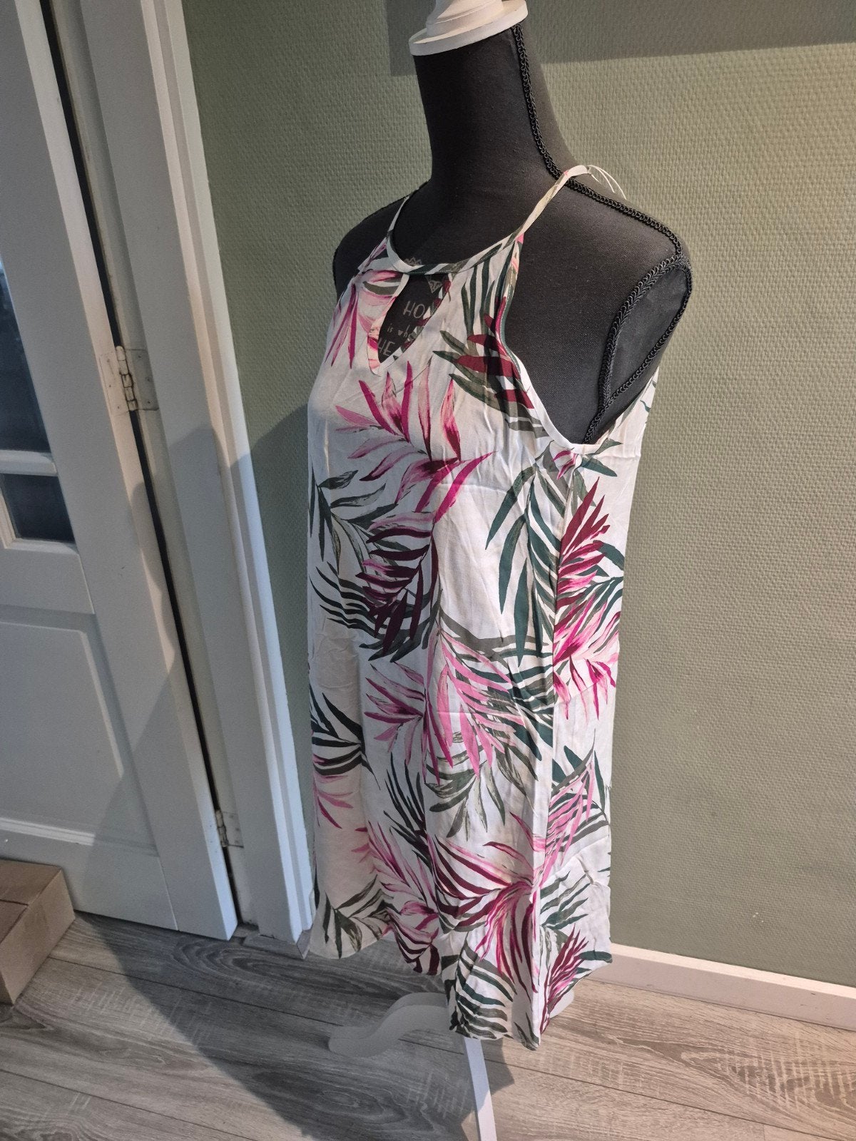 ONLY zomerjurk met tropische print - Maat M (38/40), Maat 38/40 (M), Meerkleurig, Nieuw, Ophalen of Verzenden