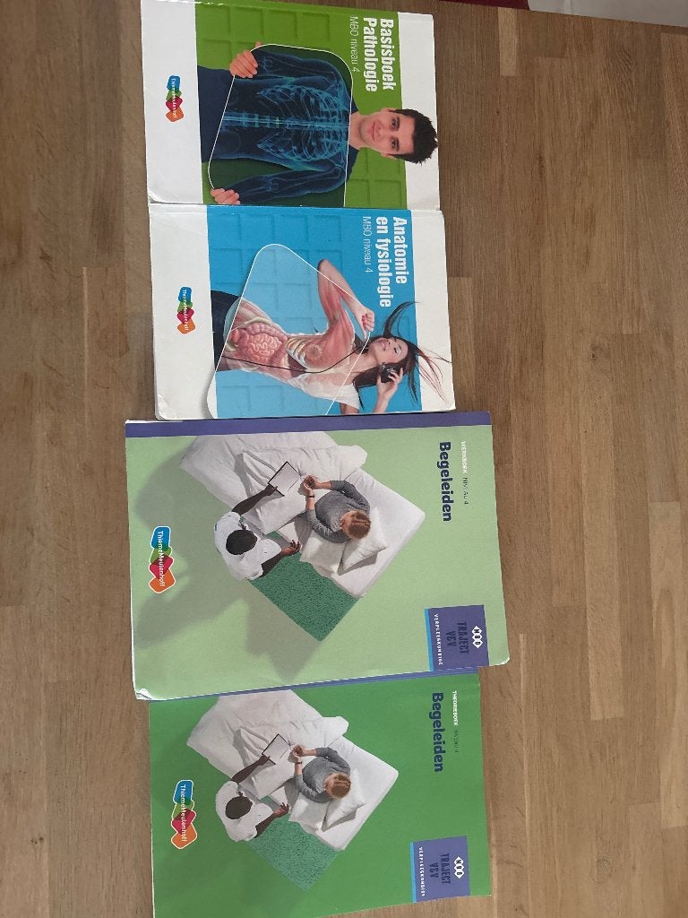 Boeken verpleegkunde, Ophalen, ThiemeMeulenhoff, Zo goed als nieuw, MBO