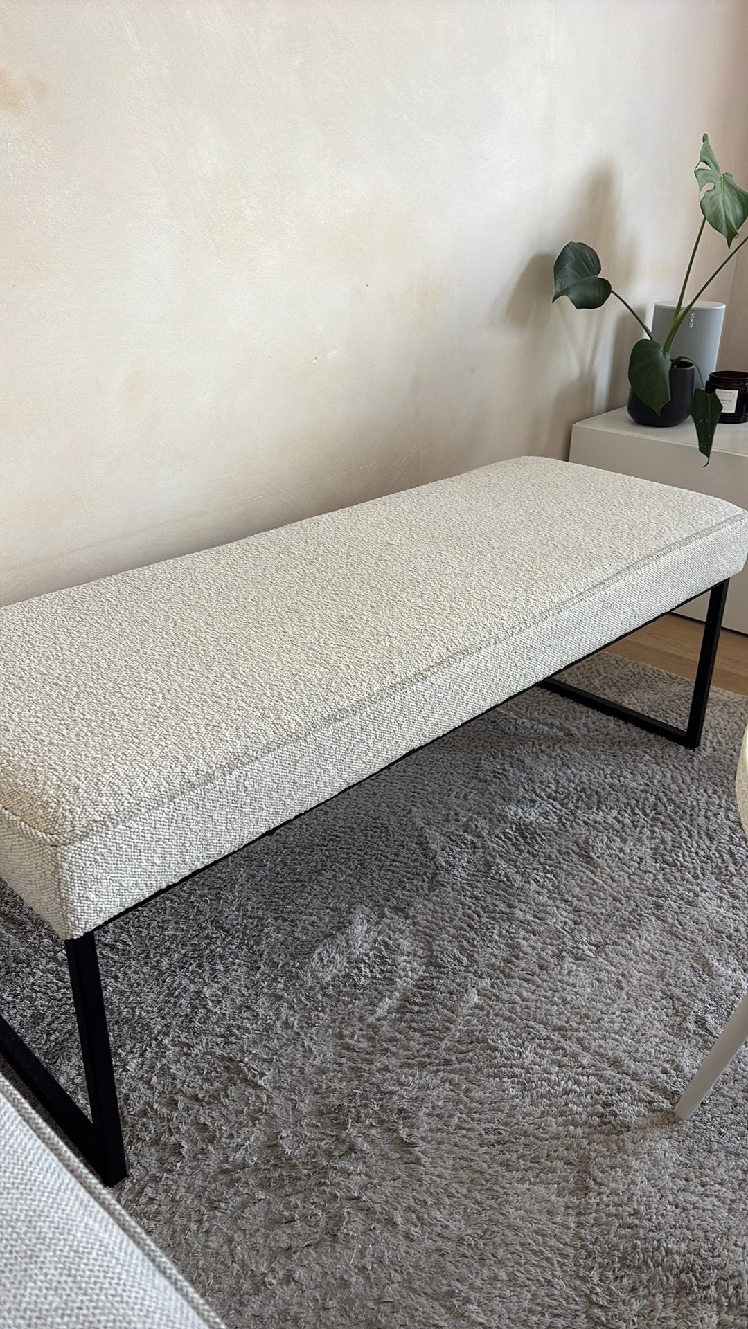 Bankje bouclé wit, Huis en Inrichting, Ophalen, 50 tot 100 cm, Zo goed als nieuw, Metaal