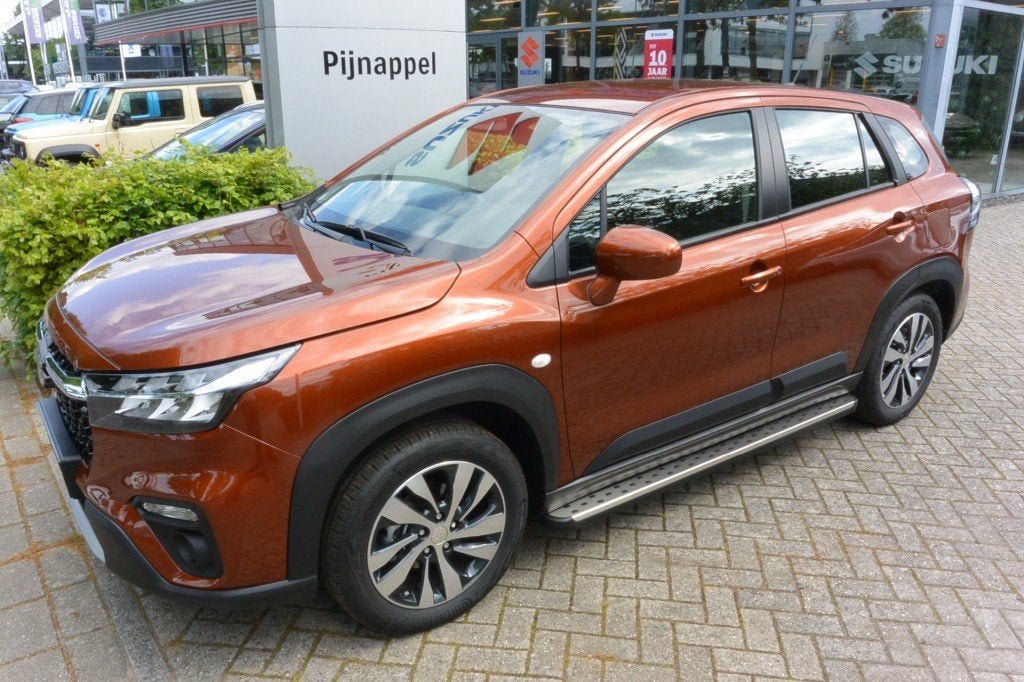 Suzuki S-CROSS 1.4 Turbo Boosterjet met Treeplankset verlich, Auto's, Suzuki, Voorwielaandrijving, Gebruikt, 4 cilinders, Bedrijf