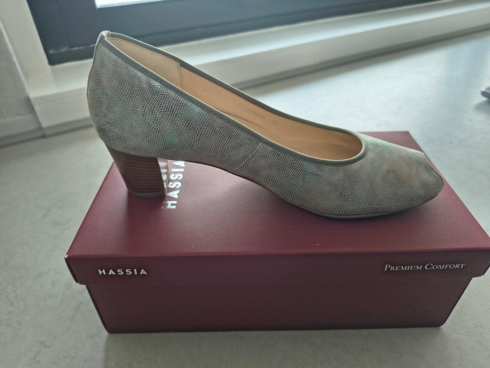 Hassia Pumps - Maat 7 (40.5) - Zo goed als nieuw, Kleding | Dames, Hassia, Pumps, Overige kleuren, Ophalen of Verzenden
